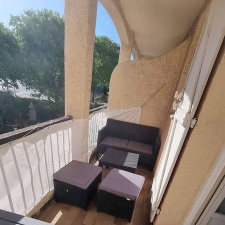Bel Appartement Avec Balcon Et Parking Prive Le Beausset Exteriér fotografie