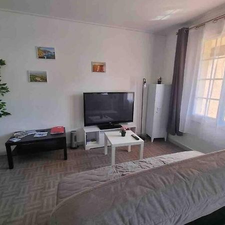 Bel Appartement Avec Balcon Et Parking Prive Le Beausset Exteriér fotografie