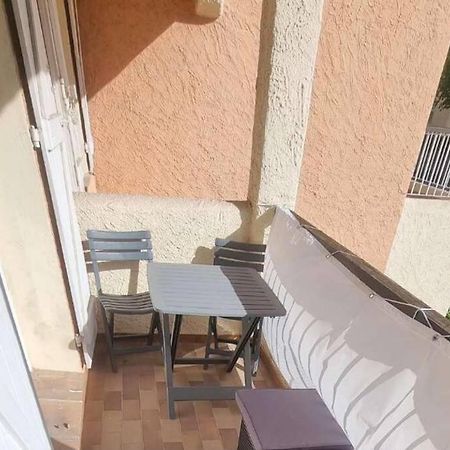 Bel Appartement Avec Balcon Et Parking Prive Le Beausset Exteriér fotografie